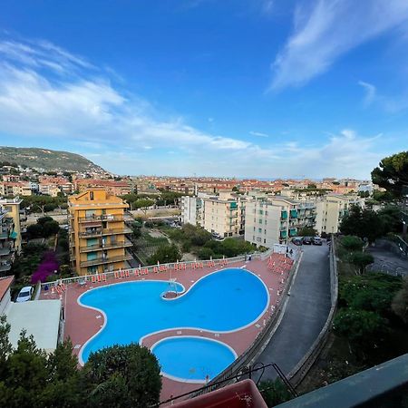 Residenza Degli Ulivi - Piscina, Campo Da Tennis, Free Parking, Ac E Wi-Fi Pietra Ligure Buitenkant foto