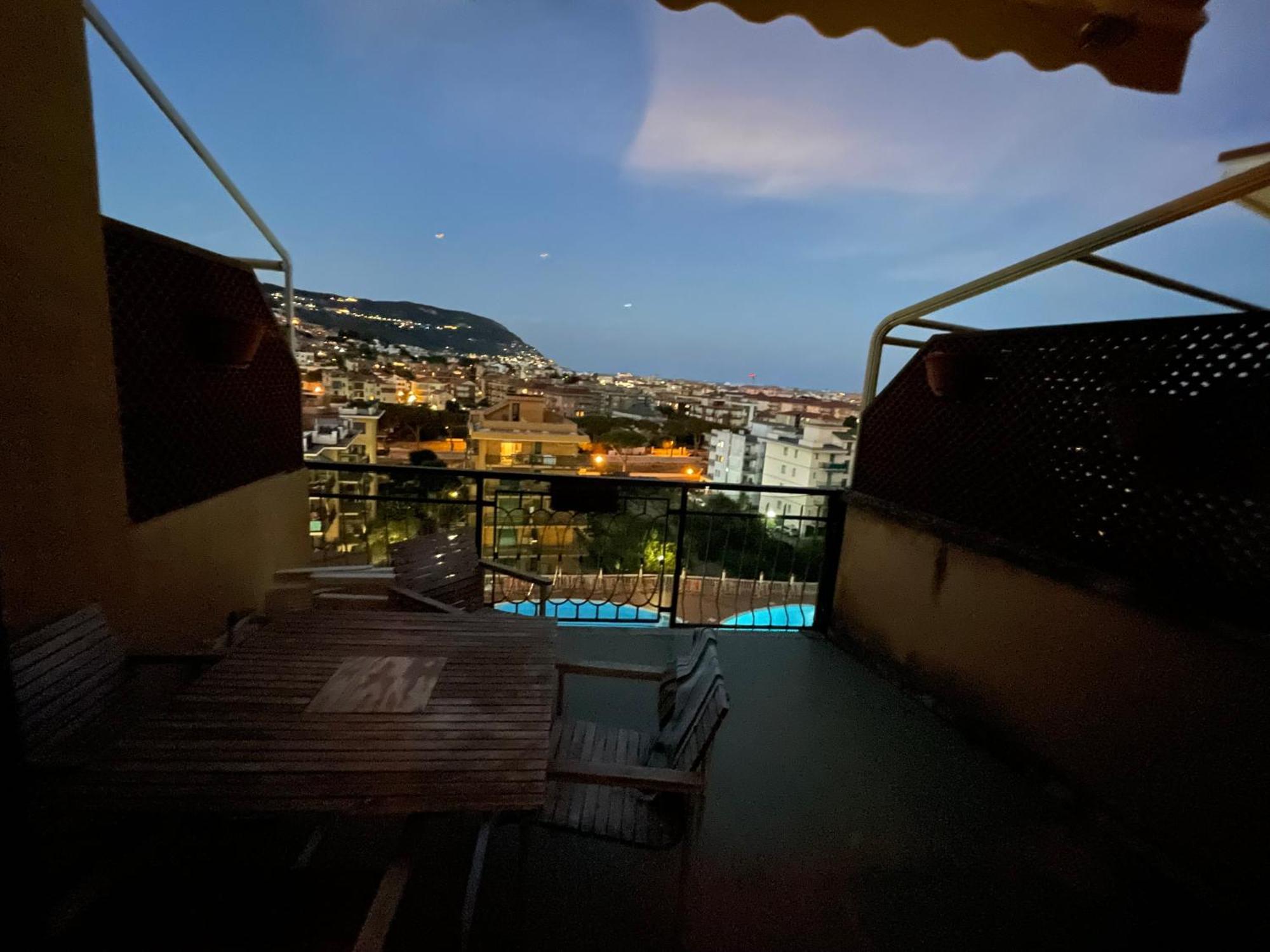 Residenza Degli Ulivi - Piscina, Campo Da Tennis, Free Parking, Ac E Wi-Fi Pietra Ligure Buitenkant foto